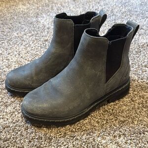 sorel lennox chelsea boots